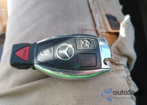 2012 Mercedes-Benz E 350 из США, поврежденный, VIN WDDHF5KB3CA578630